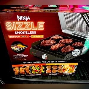 ***SOLD!!!*** Ninja Sizzle™ Indoor Grill & Griddle